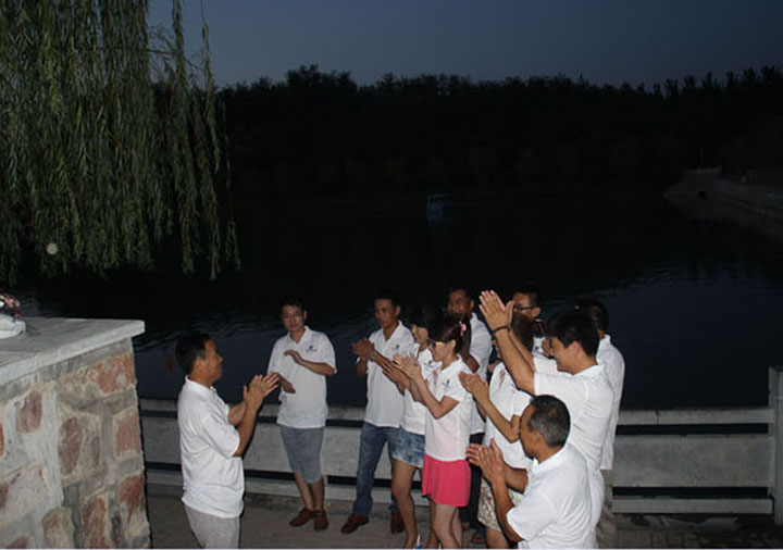 陸臺全體員工去少林寺、白云山旅游